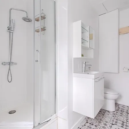 Near To Saint Lazare - 6p Appartamento