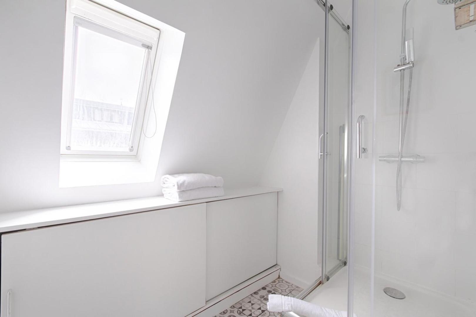 Near To Saint Lazare - 6p Apartment Paris